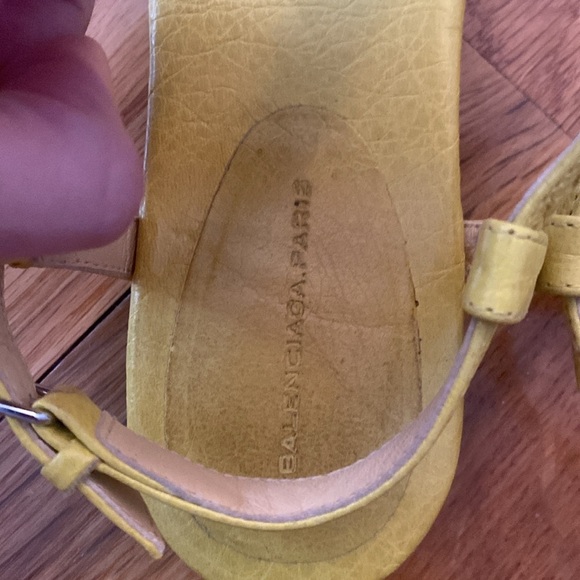 Balenciaga Women’s Yellow Sandals Size 42 - Picture 4 of 6